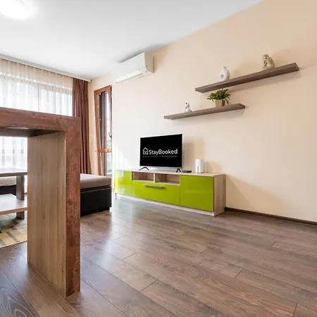 Comfortable 1br W/ Balcony & Free Parking * Plovdiv